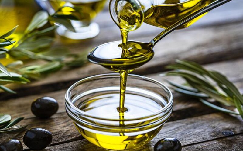 Grassi, sì ma buoni – Olio extravergine d’oliva